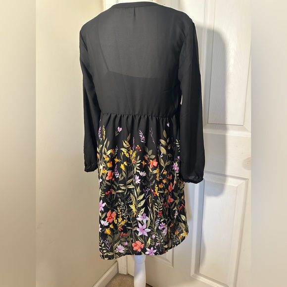 NWT Old Navy black floral bottom dress. - Picture 2 of 11
